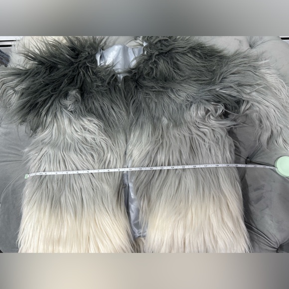 Faux Fur Ombre Jacket - Picture 9 of 9